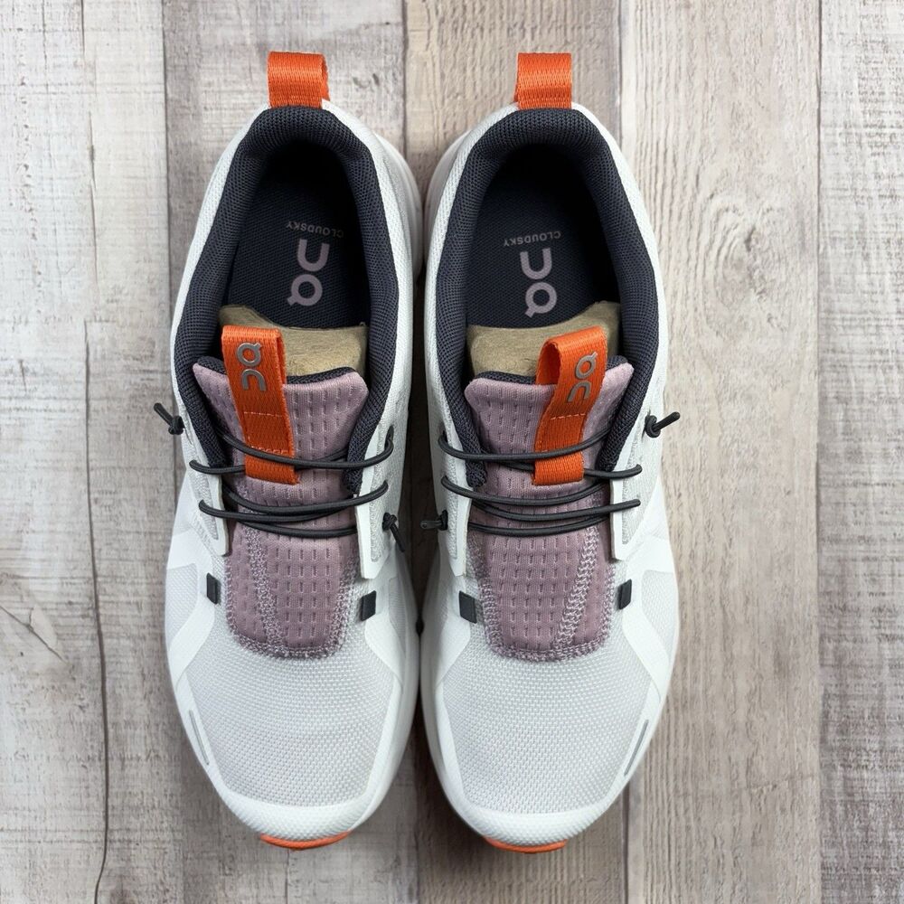 On Cloud Sky Running Shoes Athletic Sneakers Women's Size 7.5 I Girls' 6 White - Picture 4 of 12